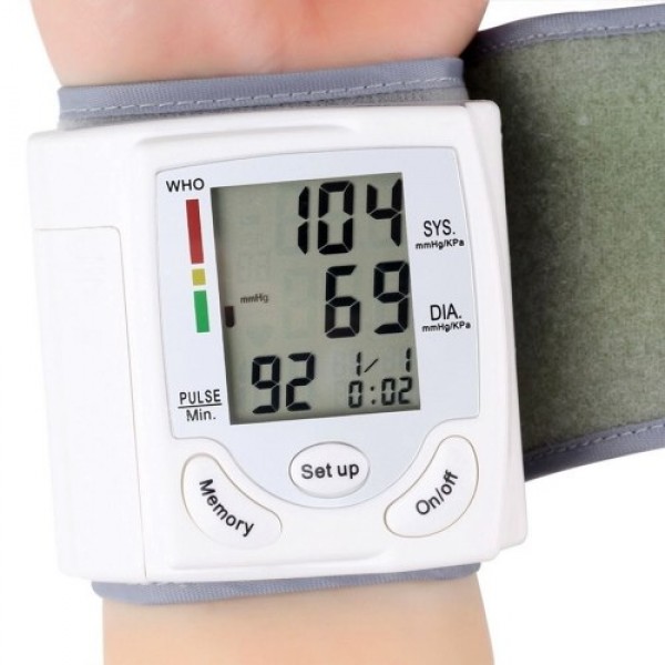 LCD Display Automatic Digital Pulsometer Sphygmomanometer Wrist Pulse Meter