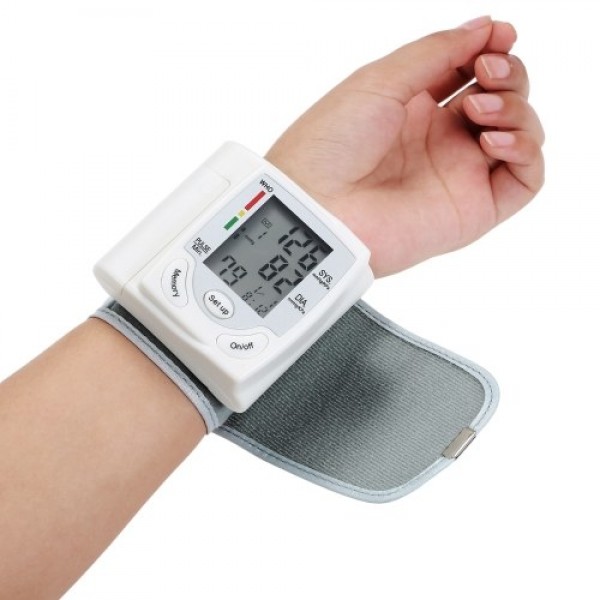 LCD Display Automatic Digital Pulsometer Sphygmomanometer Wrist Pulse Meter